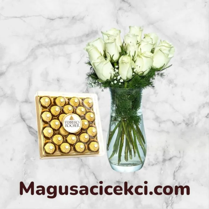 Vazoda 15 Beyaz Gül ve Çikolata